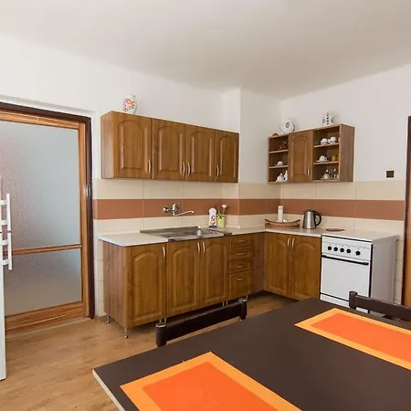 Holiday Turcianske Teplice-haj בית נופש